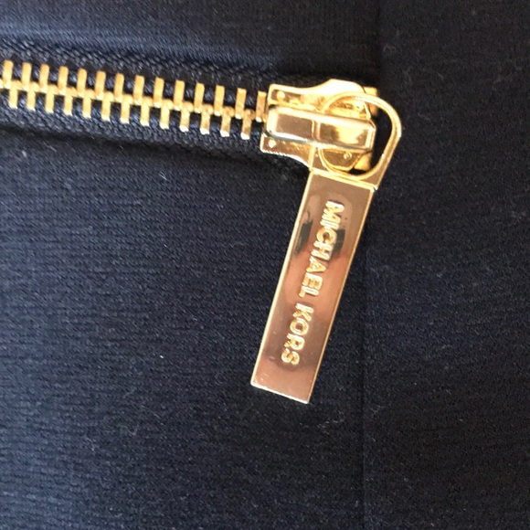 Michael Kors Navy skirt - Picture 2 of 4